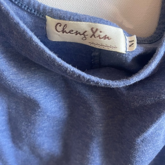 Cut out sleeve cotton top- periwinkle - Picture 3 of 3